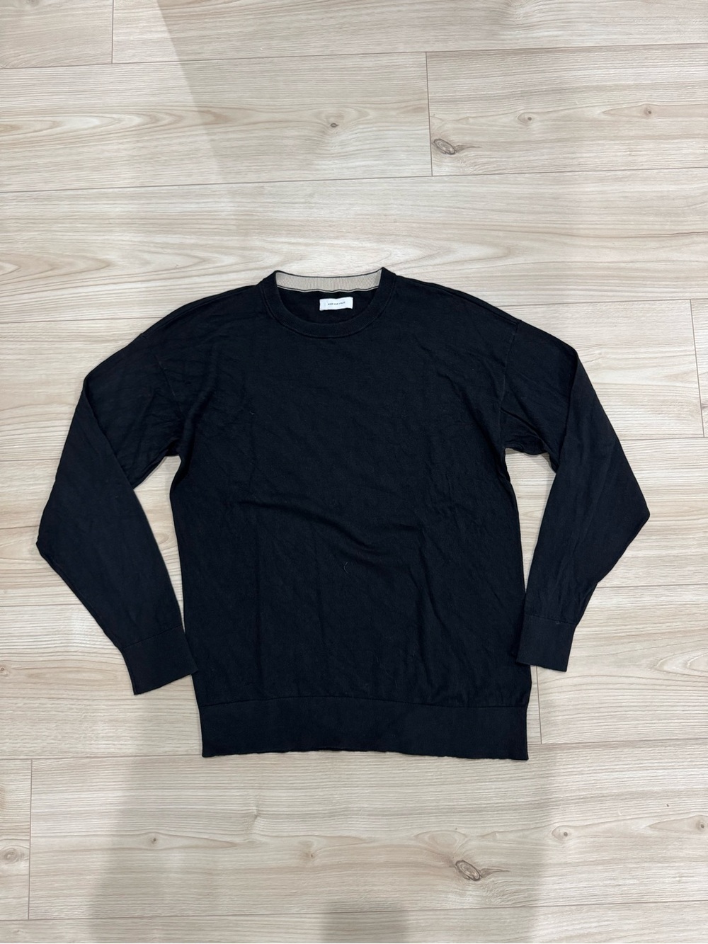 Italic long sleeve knit shirt